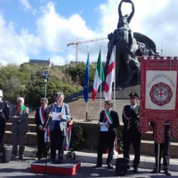 Quarto dei Mille (Genova), 5 maggio 2017 – Il momento centrale della cerimonia ufficiale nel piazzale dei Mille con l’intervento della presidente ANVRG