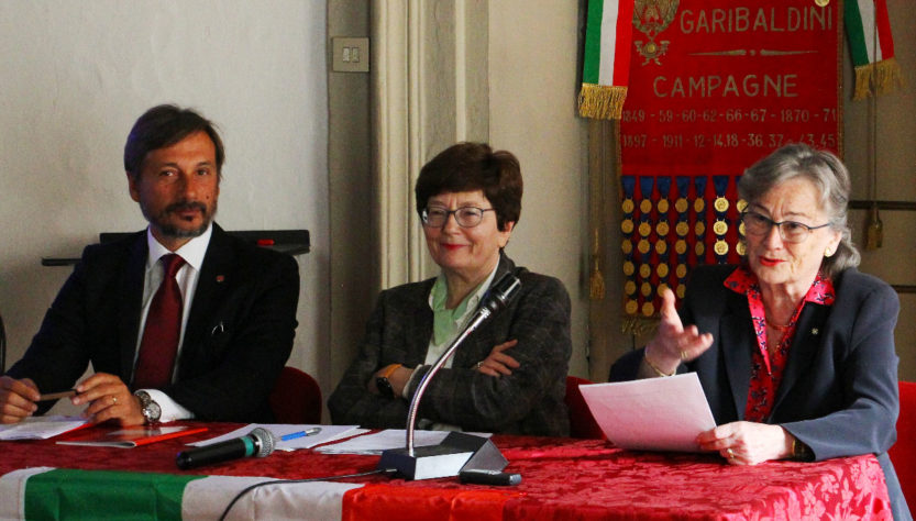 Al tavolo della presidenza del congresso: Filippo Raffi, Anna Maria Lazzarino Del Grosso, Annita Garibaldi