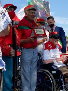 I soci Oscar Giunchi e Guido Salvi accanto al Sindaco di Cesenatico Matteo Gozzoli