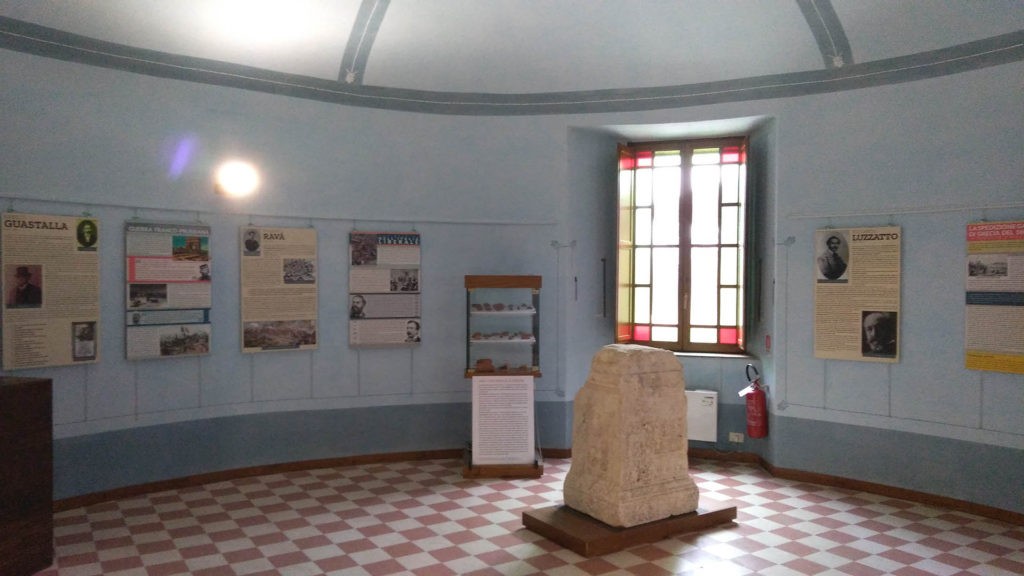 Un’immagine d’insieme della mostra “Ebrei in camicia rossa” allestita nel Museo delle Culture “Villa Garibaldi” di Riofreddo ed inaugurata il 4 ottobre