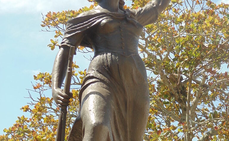 Il monumento dedicato ad Anita nella città brasiliana di Laguna nello Stato del Santa Catarina (flickr.com)