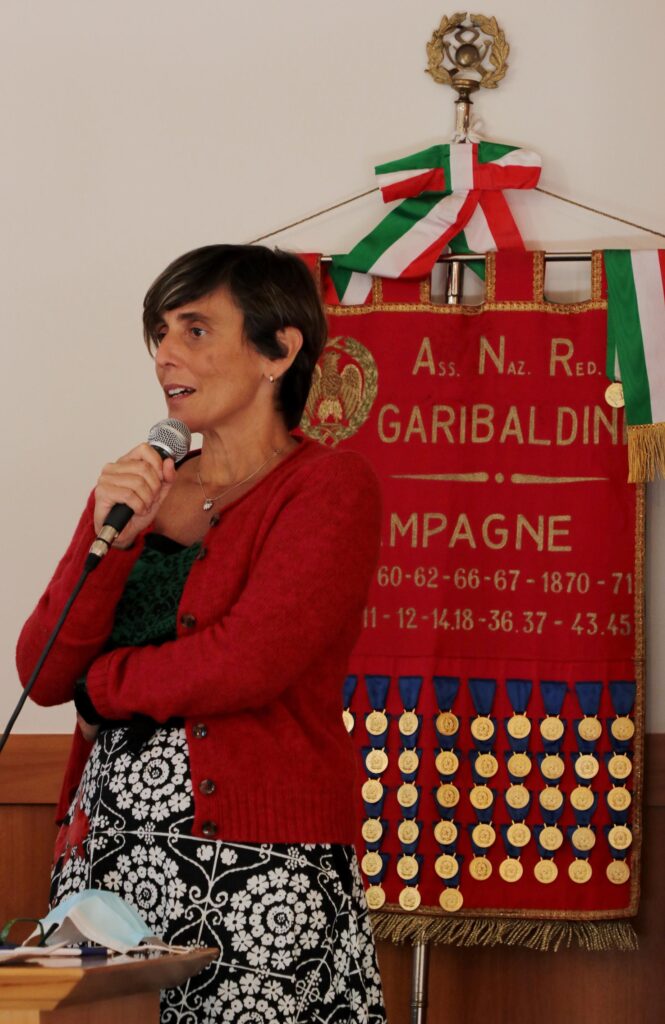 Federica Falchi mentre svolge il suo intervento al Congresso