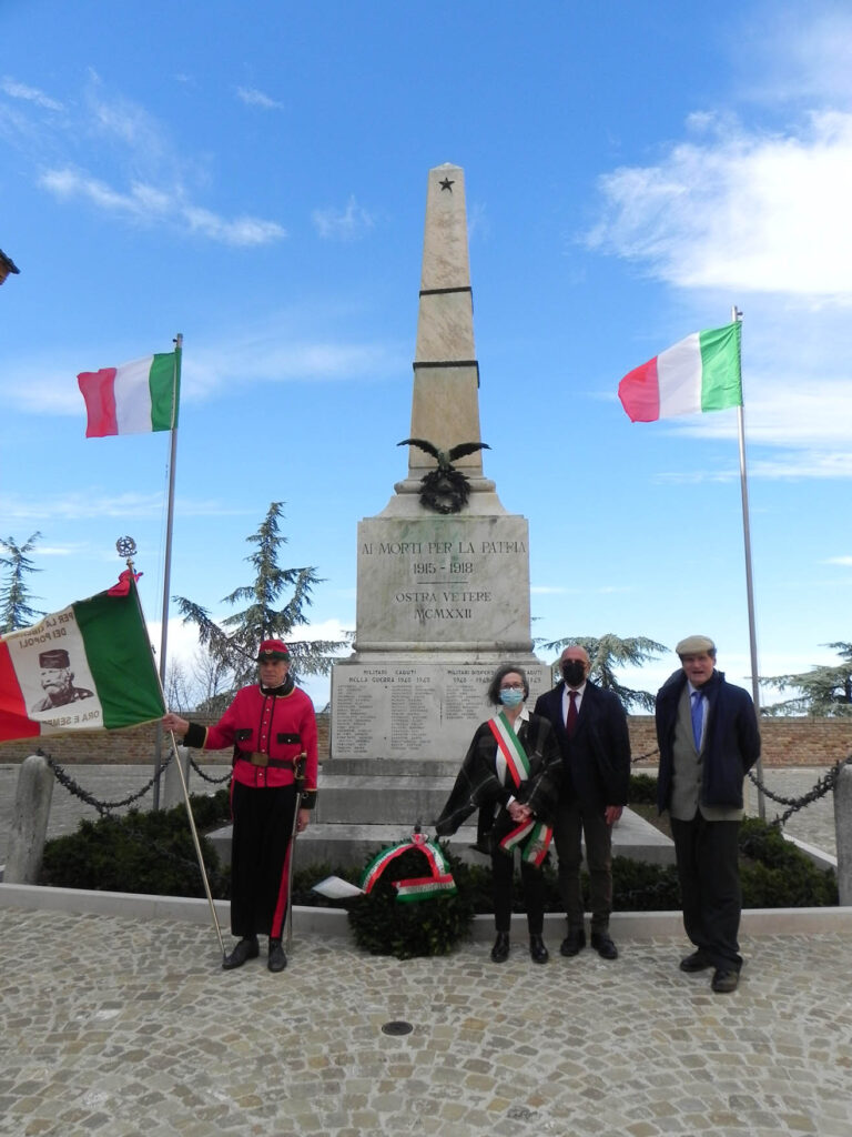 Il 4 novembre, in occasione della ricorrenza della fine della I Guerra Mondiale è stato commemorato ad Arcevia ed Ostra Vetere (Ancona)
