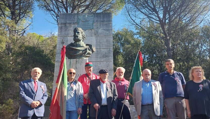 Cala Martina (Grosseto), 30 settembre 2023 - Gruppo di partecipanti alla rievocazione dell’imbarco di Garibaldi del 1° settembre 1849